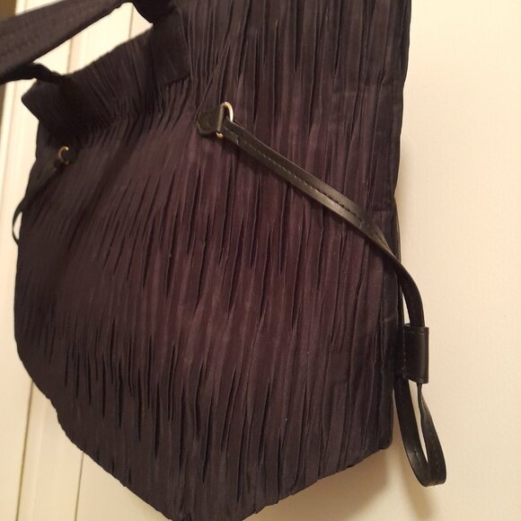 New Black Victoria Secret Handbag. - Picture 8 of 13